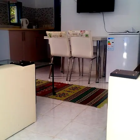 Jungle Aparthotel