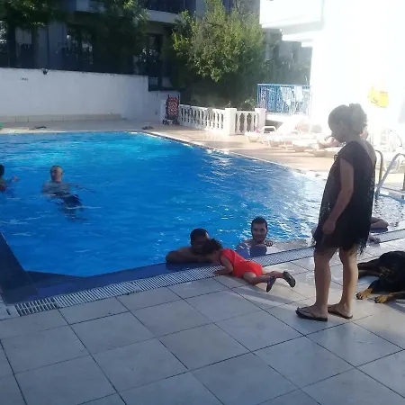 Jungle Aparthotel Torba